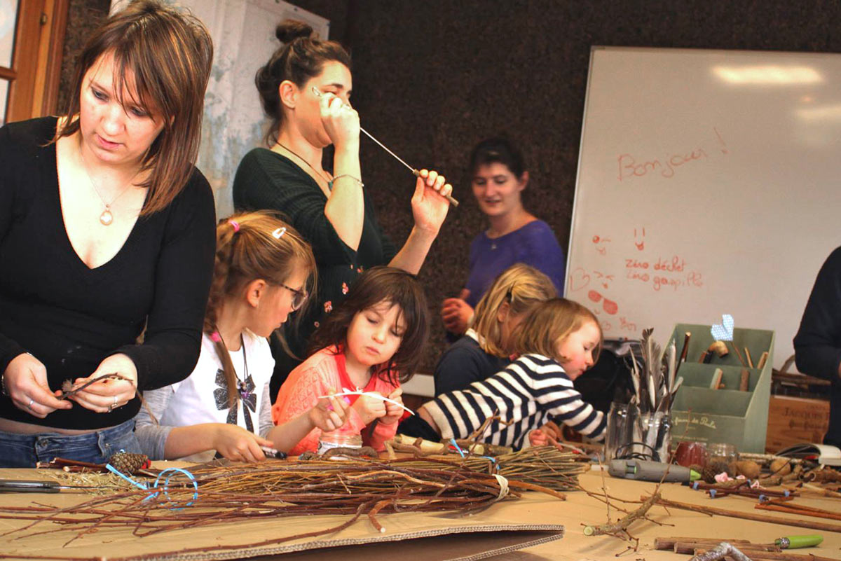 Atelier jouets buissonniers à la Maison de la mer